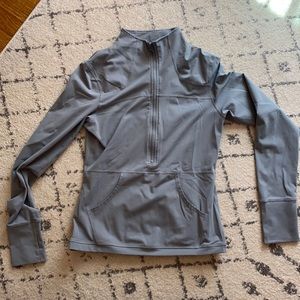 Zyia 1/2 zip top
